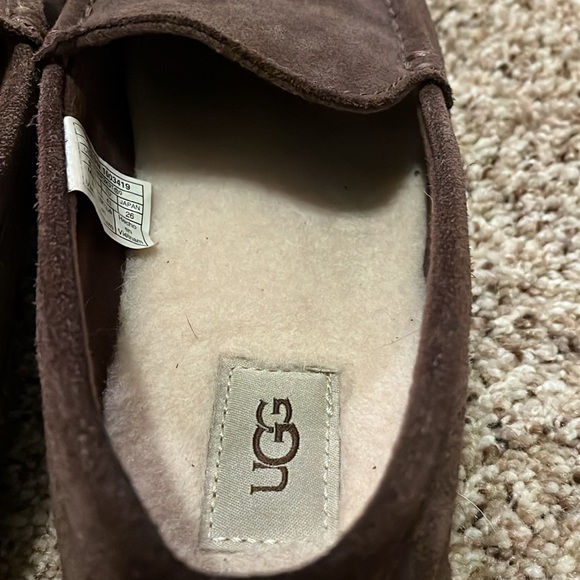 UGG slip-on suede loafers, size 8 - Picture 3 of 10